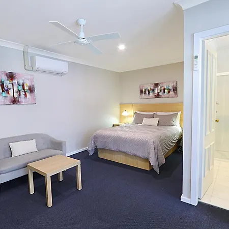 Nebula Motel Cooma Exterior photo